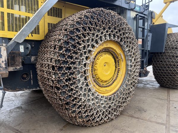 Chains Komatsu WA800 45/65R45